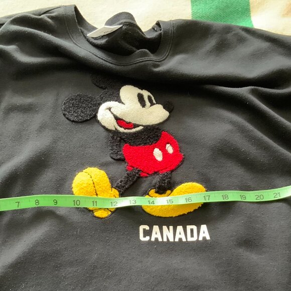 MICKEY MOUSE CANADA SWEATSHIRT SIZE XXL - Picture 11 of 11